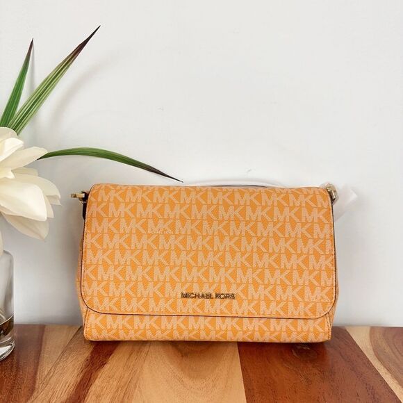 NWT Michael Kors Jet Set Item Medium Convertible Pouchette Crossbody/Clutch Bag‎ - Picture 1 of 8
